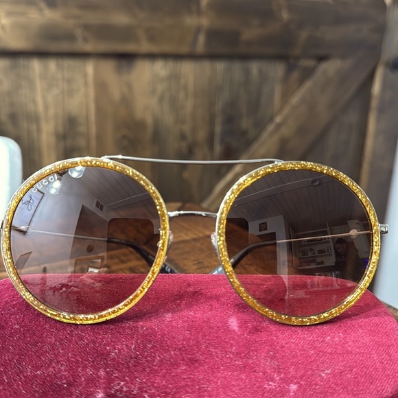 GUCCI GG 0061S - Picture 1 of 8